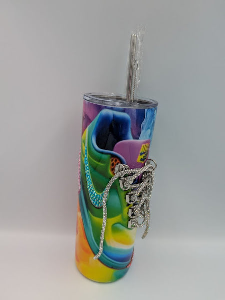 Tumbler with shoelace